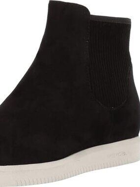 Vince womens Contemporary Sneaker, Black, 6.5 M US